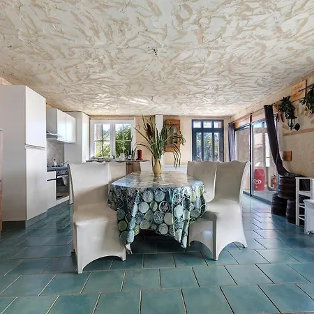 Maison De Petit Vendangeur Guizengeard